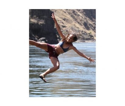 Jo Deurbrouck jumping from raft for laughs on Salmon River